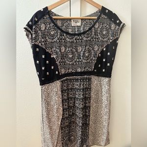 ANTHROPOLOGIE/HOLDING HORSES, XS patterned dress